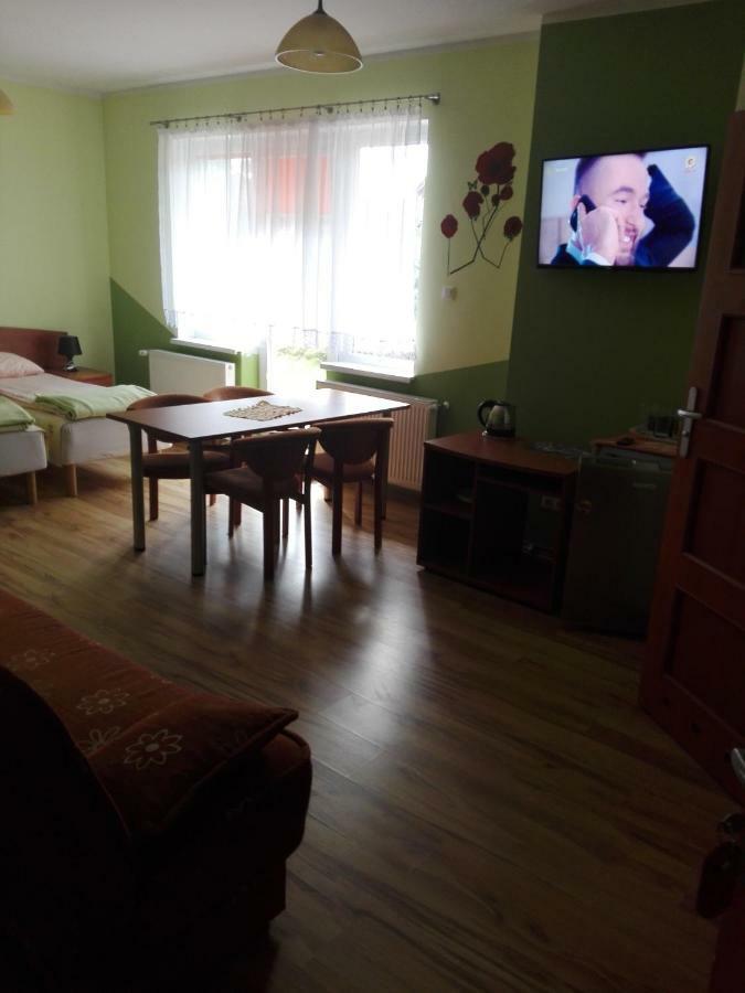 Homestay Goscinne U Oli Wiselka