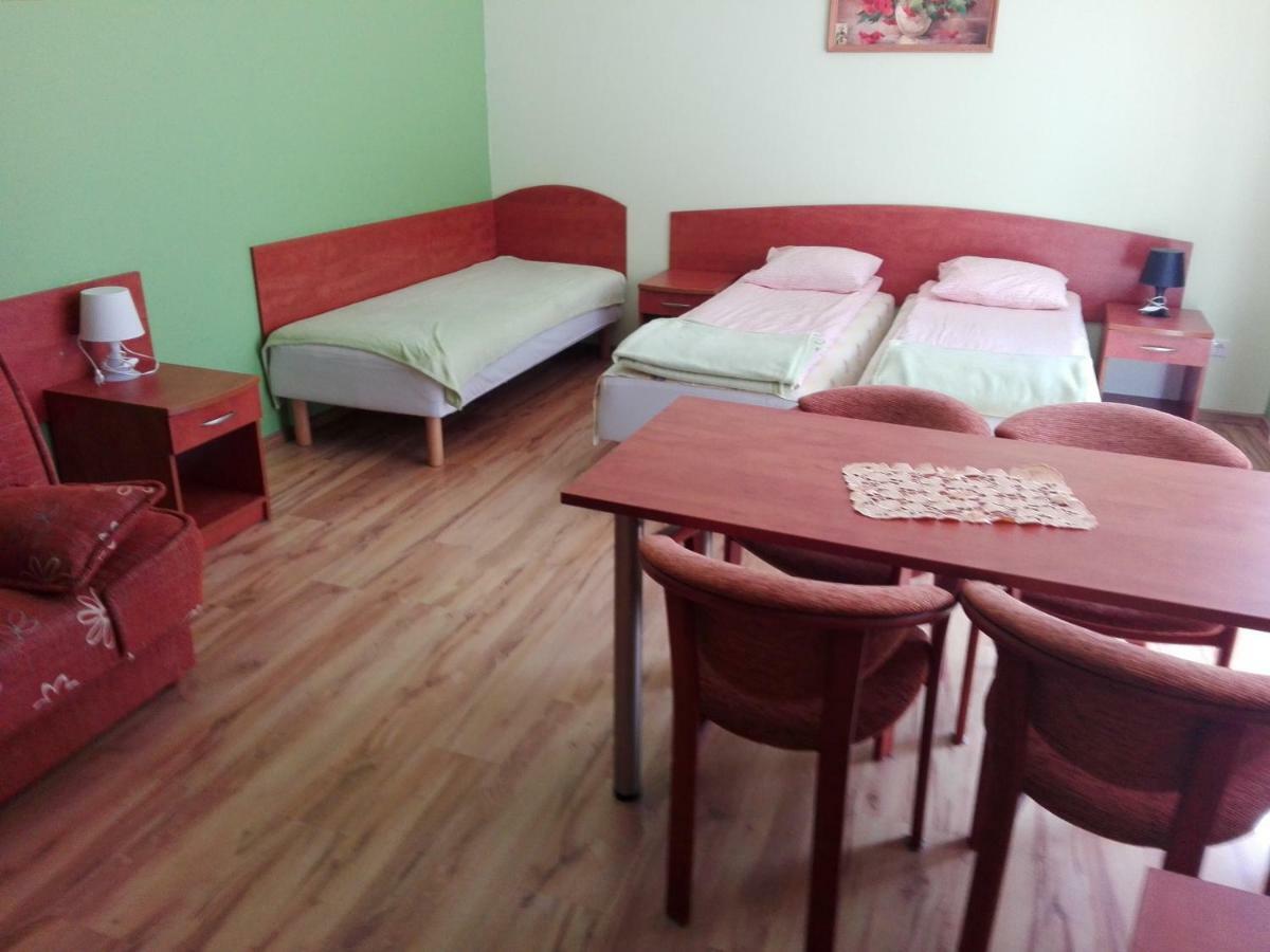 Goscinne U Oli Homestay *
